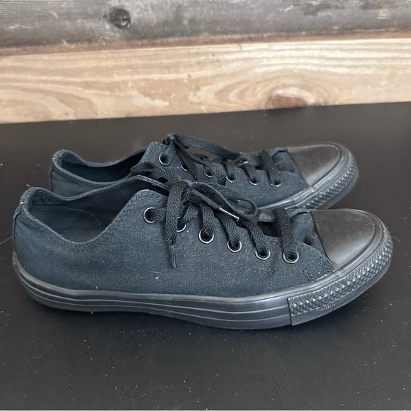 Converse All Star Chuck Taylor Men's 8 Ladies 10 Triple Black Low Top Sneakers - Picture 9 of 9